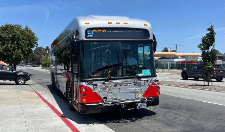 ⁴ᴷ⁶⁰ NEW BUS _ SamTrans 2024 Gillig Low Floor Plus EV 40’ #5000 on Route 250 ⁴ᴷ⁶⁰ NEW BUS _ SamTrans 2024 Gillig Low Floor Plus EV 40’ #5000 on Route 250