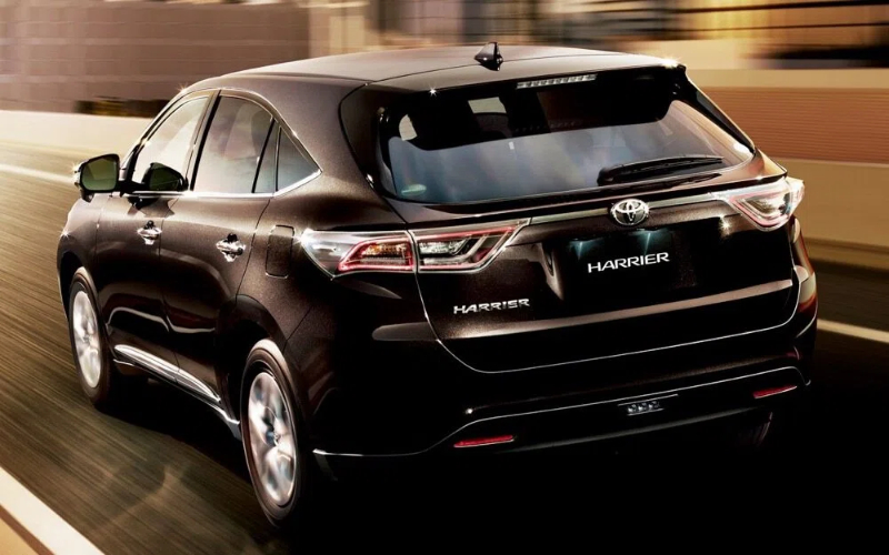 Comparison - Toyota RAV4 Hybrid XLE 2017 - vs - Toyota Harrier PREMIUM 2016 _ SUV Drive