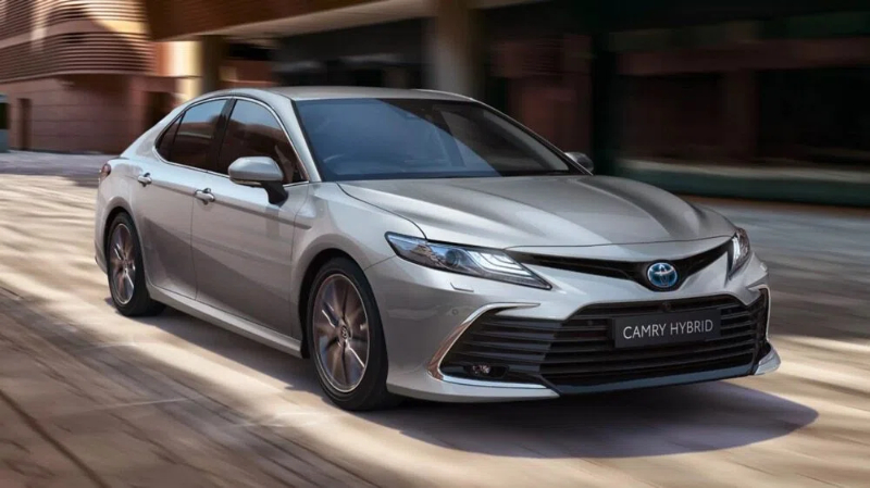 The Updated Toyota Camry Hybrid Platinum The Updated Toyota Camry Hybrid Platinum