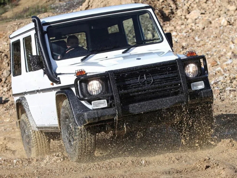 You Can Still Buy a Brand-New Old-Style Mercedes-Benz G-class _ News _ Car and Driver