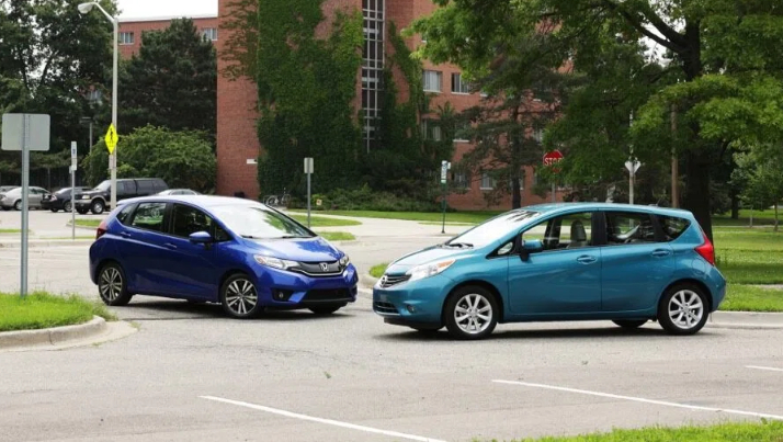 2015 Honda Fit EX-L vs. 2014 Nissan Versa Note SL Comparison