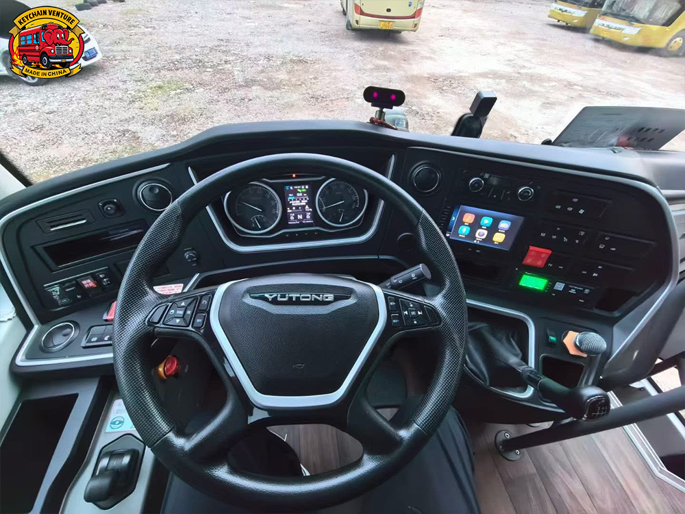 Yutong ZK6117.4