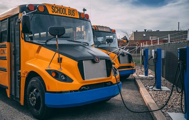 Lion Electric buses to power P.E.I. relief centres in emergencies