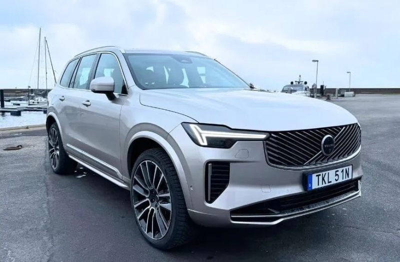 2025 Volvo XC90 Modern Updates, Even Better On the Road - A Girls Guide to Cars