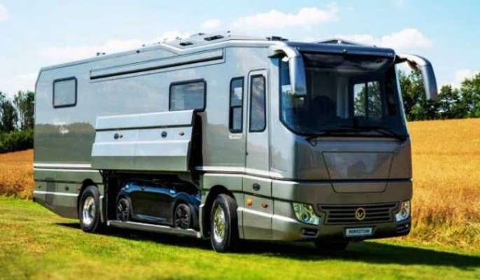 Top 10 Most Luxurious Coaches in the World _ National Coach Network1 Top 10 Most Luxurious Coaches in the World _ National Coach Network1